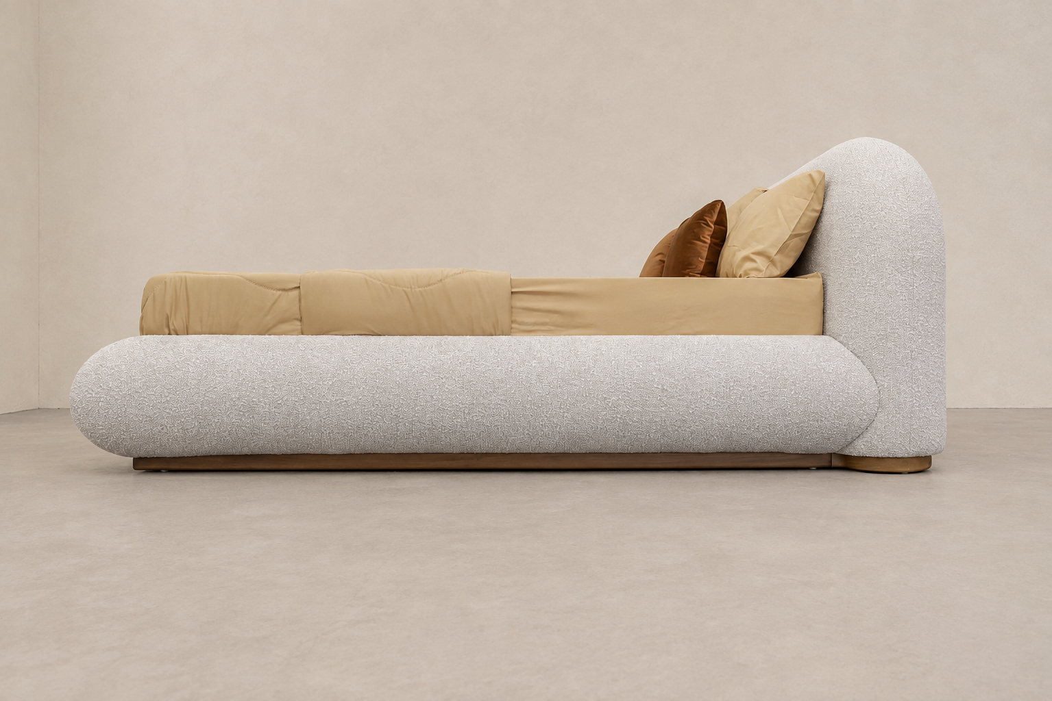 Curva Bed Super King, Bouclé Sand