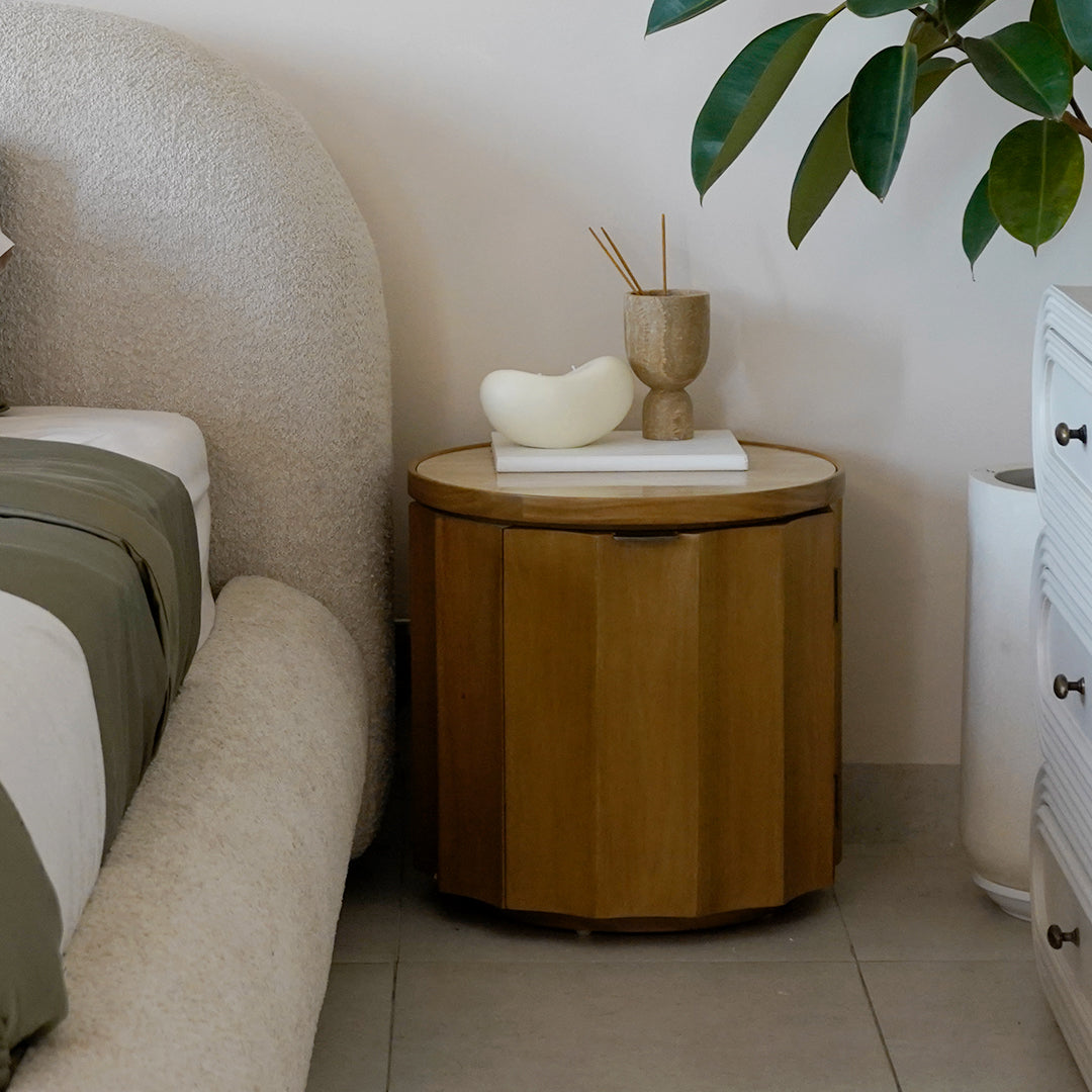NIGHTSTANDS