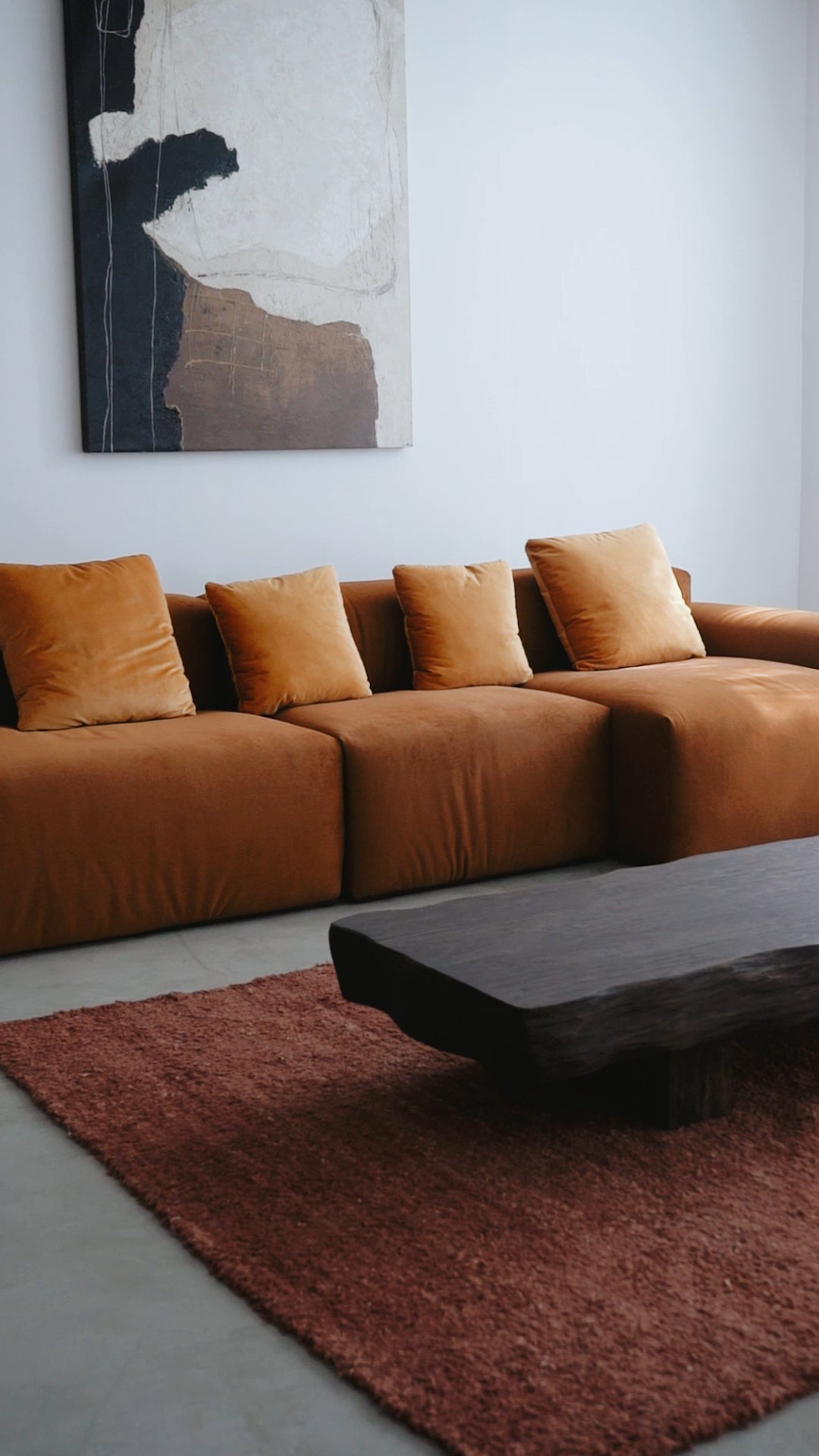 velin-sectional